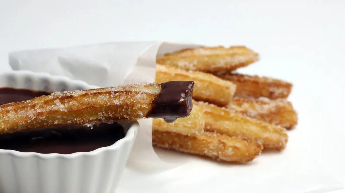Cinnamon-sugar churros — illustrative photo